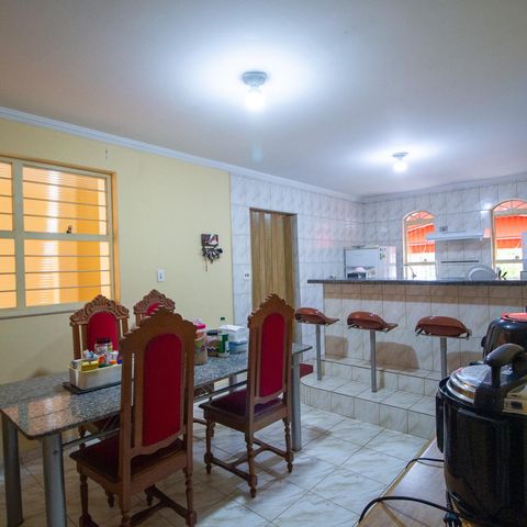 Casa para alugar com 380m², 3 quartos e 6 vagasCozinha 