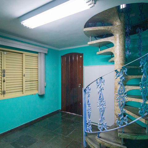 Casa para alugar com 380m², 3 quartos e 6 vagasEscritório 2
