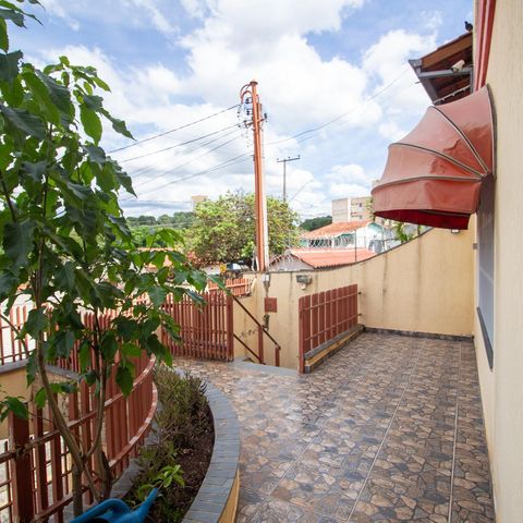 Casa para alugar com 380m², 3 quartos e 6 vagasVaranda Frente 
