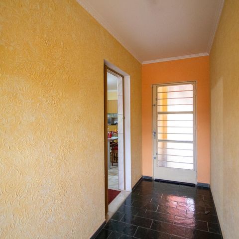Casa para alugar com 380m², 3 quartos e 6 vagasCorredor 