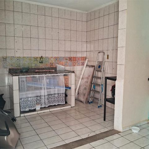 Casa à venda com 110m², 3 quartos e 1 vaga