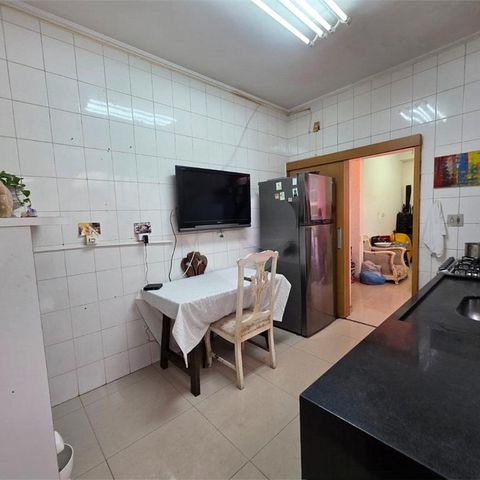 Casa de condomínio à venda com 160m², 4 quartos e 1 vaga