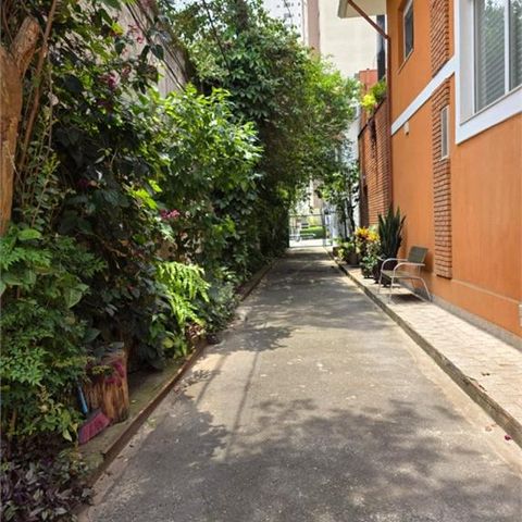 Casa de condomínio à venda com 160m², 4 quartos e 1 vaga