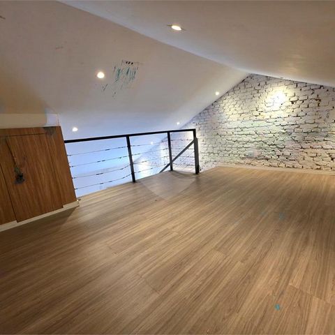Casa de condomínio à venda com 160m², 4 quartos e 1 vaga