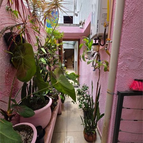 Casa de condomínio à venda com 160m², 4 quartos e 1 vaga