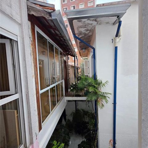 Casa de condomínio à venda com 160m², 4 quartos e 1 vaga