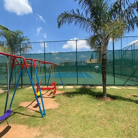 Casa à venda com 297m², 3 quartos e 4 vagas