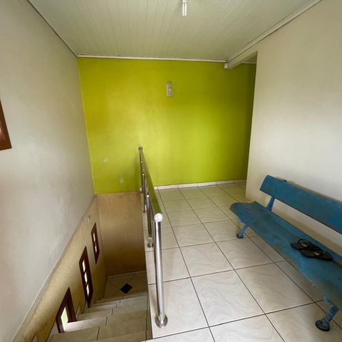 Casa à venda com 300m², 3 quartos e 2 vagasCorredor
