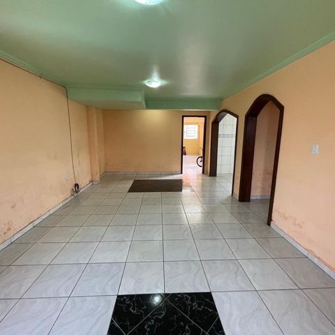 Casa à venda com 300m², 3 quartos e 2 vagasSala de TV