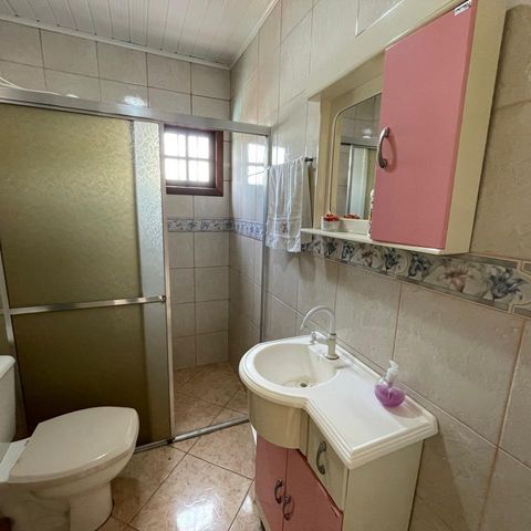 Casa à venda com 300m², 3 quartos e 2 vagasBanheiro da Suíte