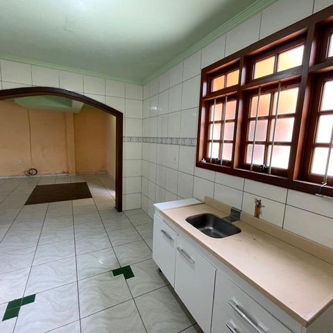 Casa à venda com 300m², 3 quartos e 2 vagasCozinha