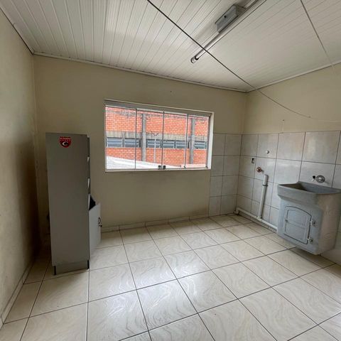 Casa à venda com 300m², 3 quartos e 2 vagasÁrea de Serviço