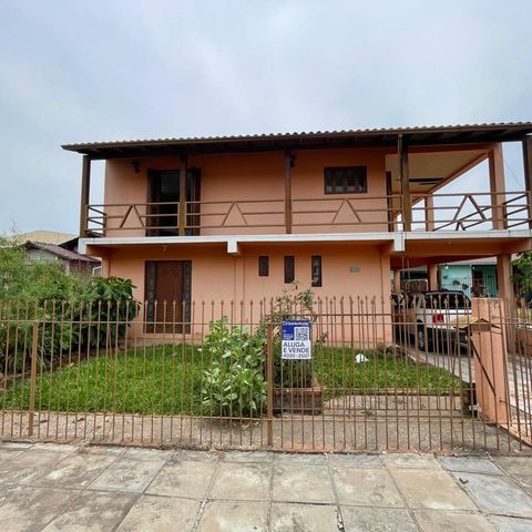 Casa à venda com 300m², 3 quartos e 2 vagasFachada Placa Cod.QXFM-91