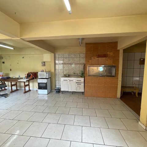 Casa à venda com 300m², 3 quartos e 2 vagasÁrea comum - Churrasqueira