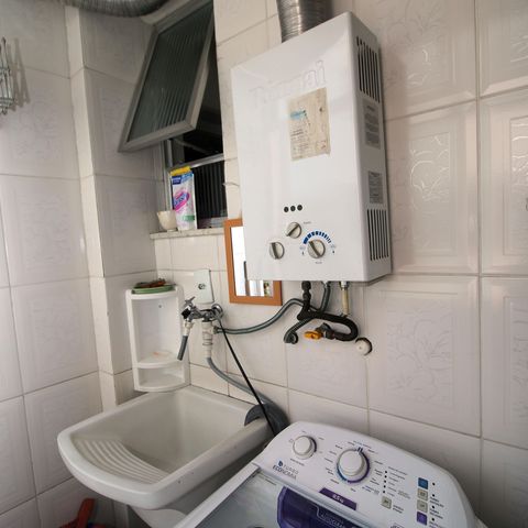 Apartamento à venda com 79m², 3 quartos e 1 vagaÁrea de Serviço