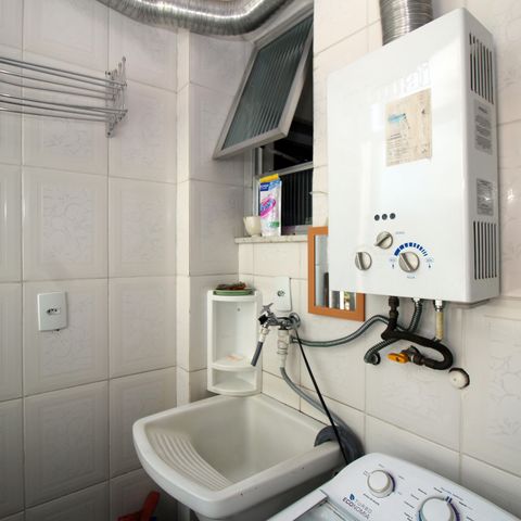 Apartamento à venda com 79m², 3 quartos e 1 vagaÁrea de Serviço