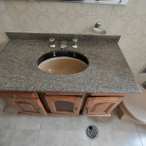 Casa à venda com 250m², 2 quartos e sem vagaBanheiro 1