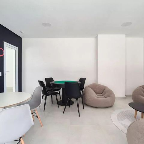 Apartamento à venda com 48m², 2 quartos e 1 vaga Apartamento à venda com 48m², 2 quartos e 1 vagaÁrea comum - Sala de Jogos