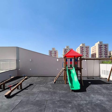 Apartamento à venda com 48m², 2 quartos e 1 vaga Apartamento à venda com 48m², 2 quartos e 1 vagaÁrea comum - Playground