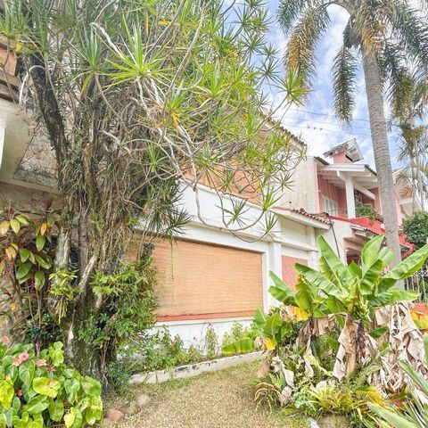 Casa para alugar com 300m², 3 quartos e 5 vagas Casa para alugar com 300m², 3 quartos e 5 vagasÁrea Externa