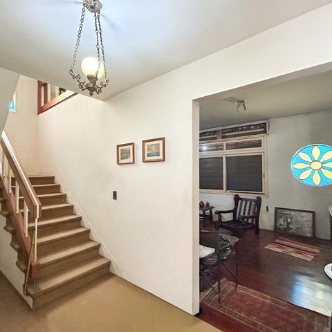 Casa para alugar com 300m², 3 quartos e 5 vagas Casa para alugar com 300m², 3 quartos e 5 vagasSala