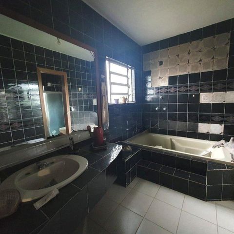 Casa para alugar com 300m², 3 quartos e 5 vagas Casa para alugar com 300m², 3 quartos e 5 vagasBanheiro 3