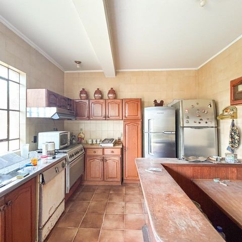 Casa para alugar com 300m², 3 quartos e 5 vagas Casa para alugar com 300m², 3 quartos e 5 vagasCozinha