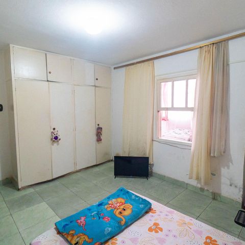 Casa à venda com 35m², 2 quartos e 1 vaga Casa à venda com 35m², 2 quartos e 1 vagaSuite