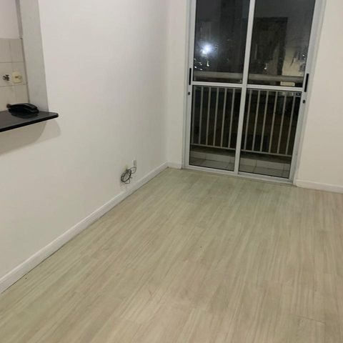 Apartamento à venda com 41m², 2 quartos e sem vaga Apartamento à venda com 41m², 2 quartos e sem vagaSala