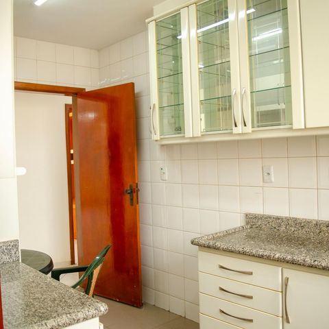 Apartamento para alugar com 121m², 4 quartos e 2 vagas