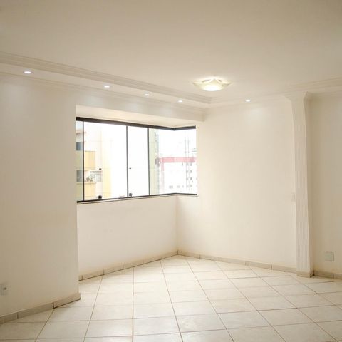 Apartamento para alugar com 121m², 4 quartos e 2 vagas