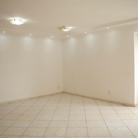 Apartamento para alugar com 121m², 4 quartos e 2 vagas