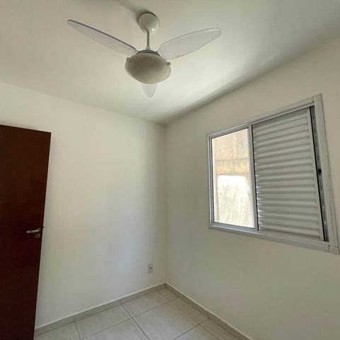 Apartamento para alugar com 47m², 2 quartos e 2 vagasQuarto 02