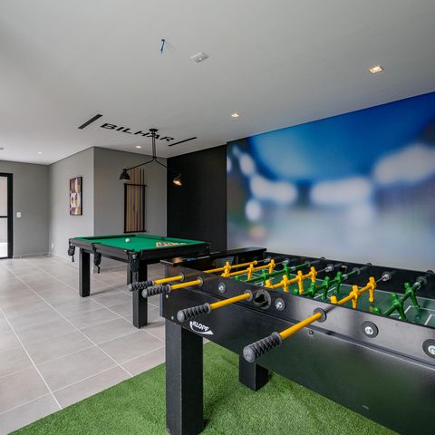 Apartamento à venda com 42m², 2 quartos e sem vaga Apartamento à venda com 42m², 2 quartos e sem vagaÁrea comum - Salão de jogos