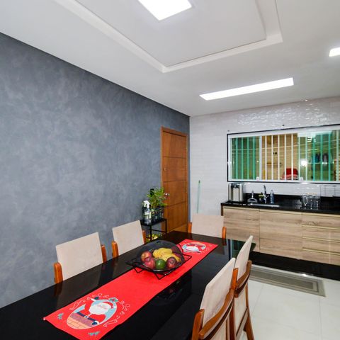 Casa à venda com 130m², 3 quartos e 2 vagas