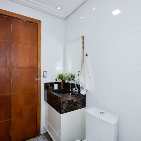Casa à venda com 130m², 3 quartos e 2 vagas