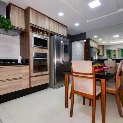 Casa à venda com 130m², 3 quartos e 2 vagas