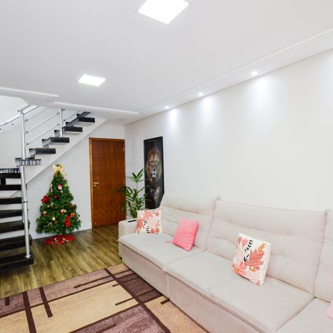 Casa à venda com 130m², 3 quartos e 2 vagas