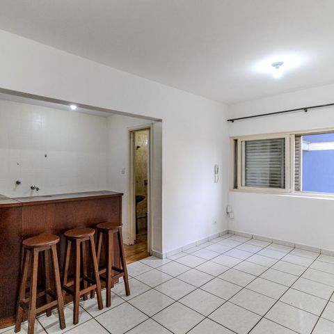 Studio para alugar com 28m², 1 quarto e 1 vaga Studio para alugar com 28m², 1 quarto e 1 vagaStudio