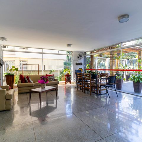 Studio para alugar com 28m², 1 quarto e 1 vaga Studio para alugar com 28m², 1 quarto e 1 vagaHall Social