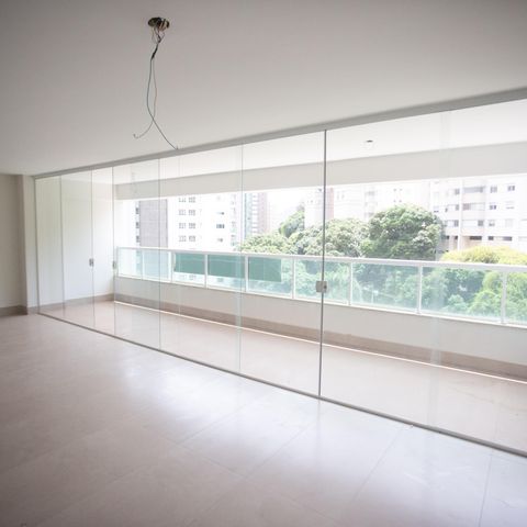Apartamento à venda com 134m², 4 quartos e 4 vagasSala