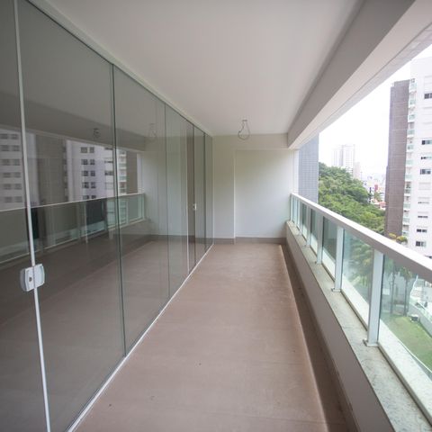 Apartamento à venda com 134m², 4 quartos e 4 vagasSala