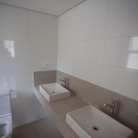 Apartamento à venda com 134m², 4 quartos e 4 vagasSuite 2