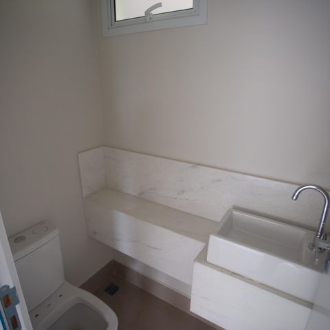 Apartamento à venda com 134m², 4 quartos e 4 vagasLavabo
