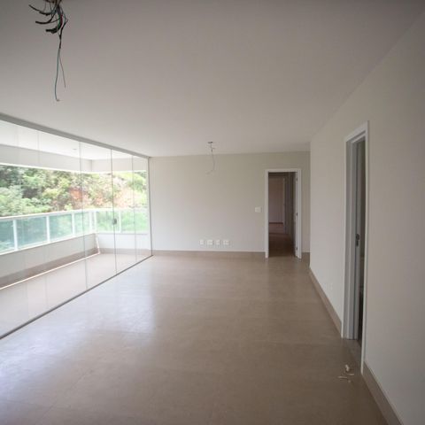 Apartamento à venda com 134m², 4 quartos e 4 vagasSala
