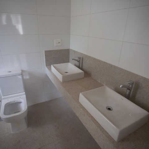 Apartamento à venda com 134m², 4 quartos e 4 vagasSuite 2