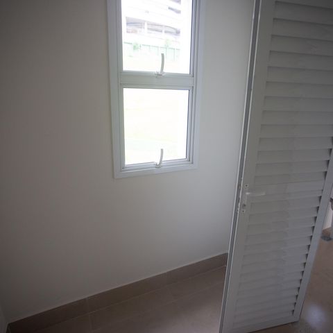 Apartamento à venda com 134m², 4 quartos e 4 vagasArea de serviço