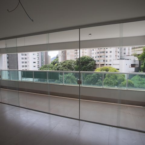 Apartamento à venda com 134m², 4 quartos e 4 vagasSala