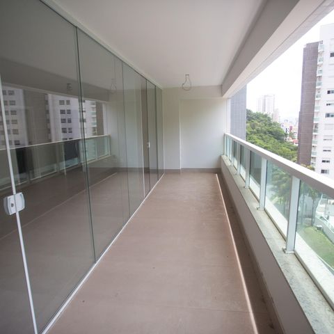 Apartamento à venda com 134m², 4 quartos e 4 vagasSala