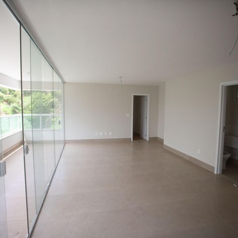 Apartamento à venda com 134m², 4 quartos e 4 vagasSala